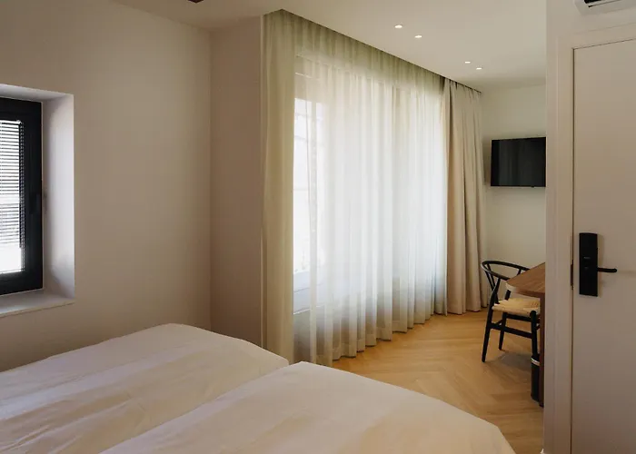 Door9 Hasselt - Digital Hotel&Bar
